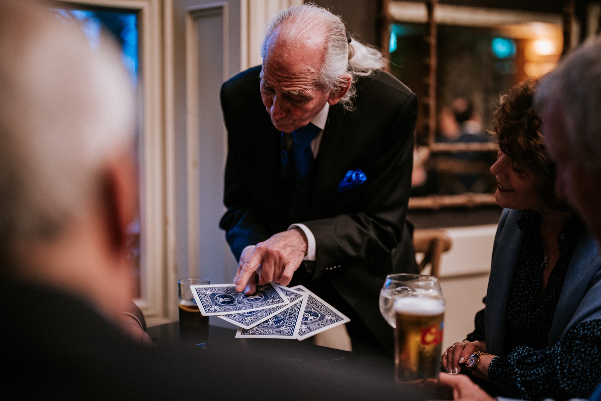 Pat Fallon performing magic at a wedding